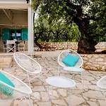 Tsantri Olive Grove Feriehus