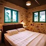 Feriehus Tsantri Olive Grove *