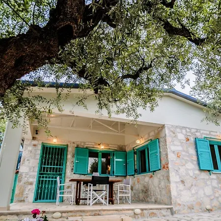 Tsantri Olive Grove Holiday home *