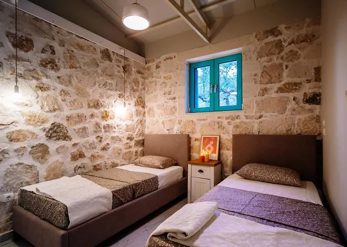 Holiday home Tsantri Olive Grove Drakas